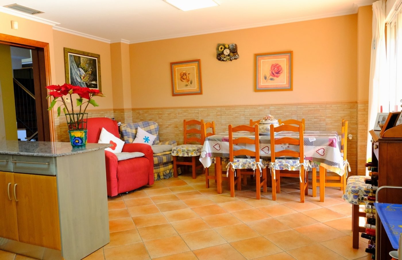 Dining area in villa for sale in Orihuela