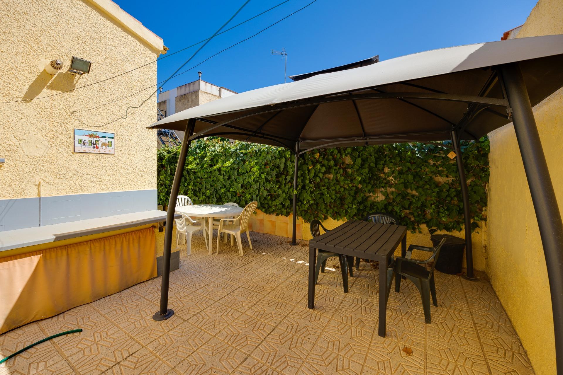 Bedroom in villa for sale in San Fulgencio