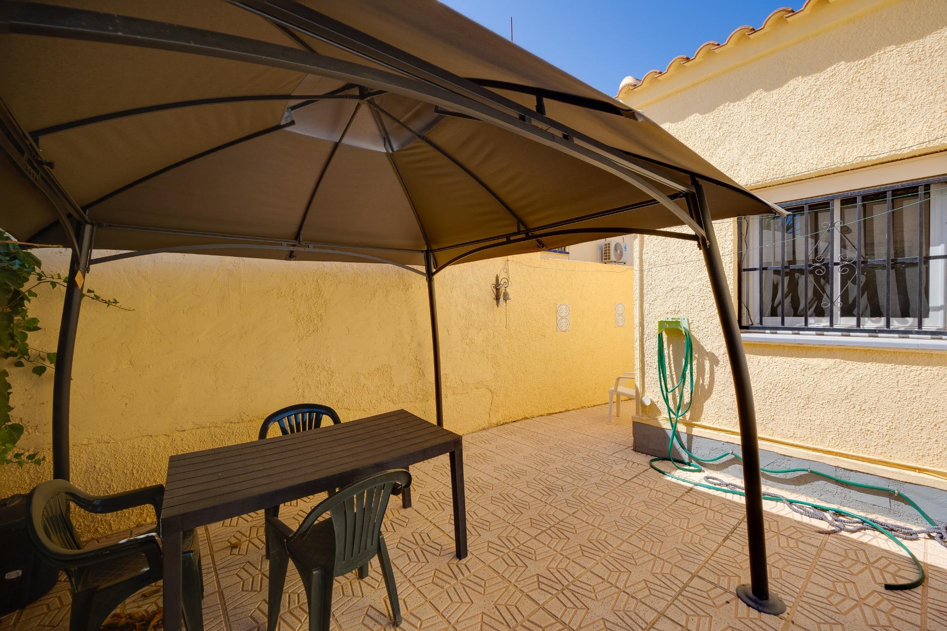 Exterior view in villa for sale in San Fulgencio