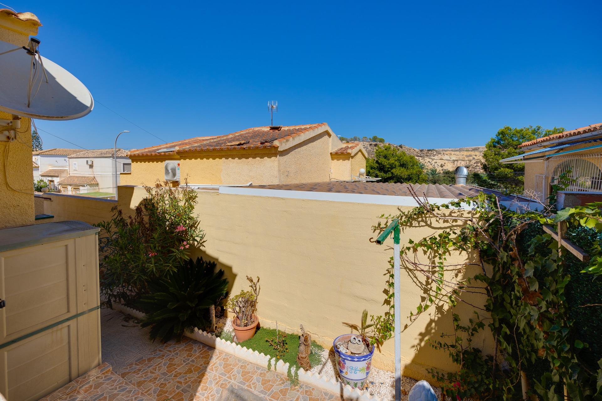 Kitchen in villa for sale in San Fulgencio