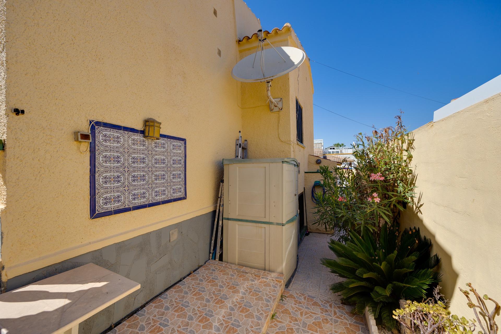 Bathroom in villa for sale in San Fulgencio