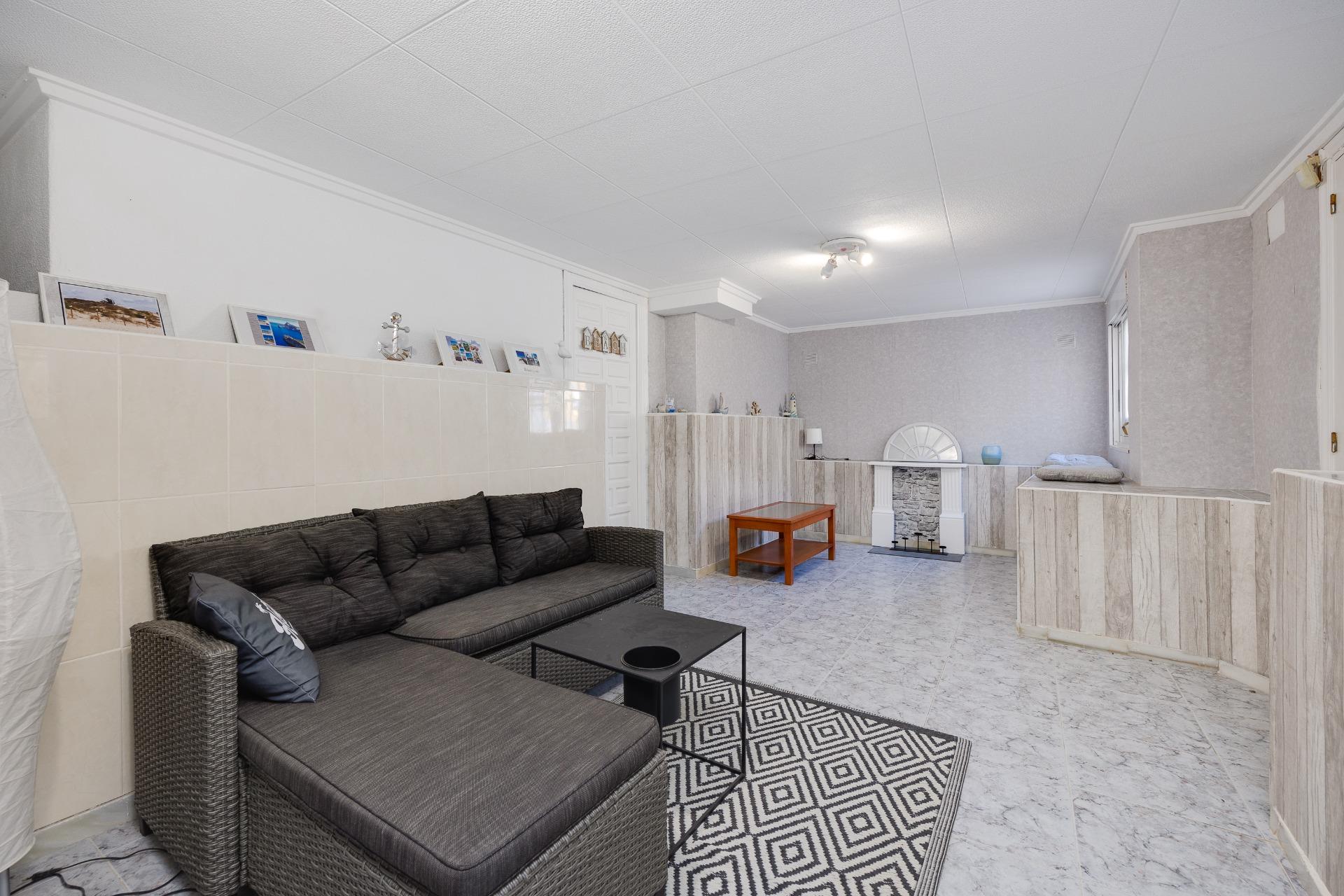 Living room in villa for sale in San Fulgencio