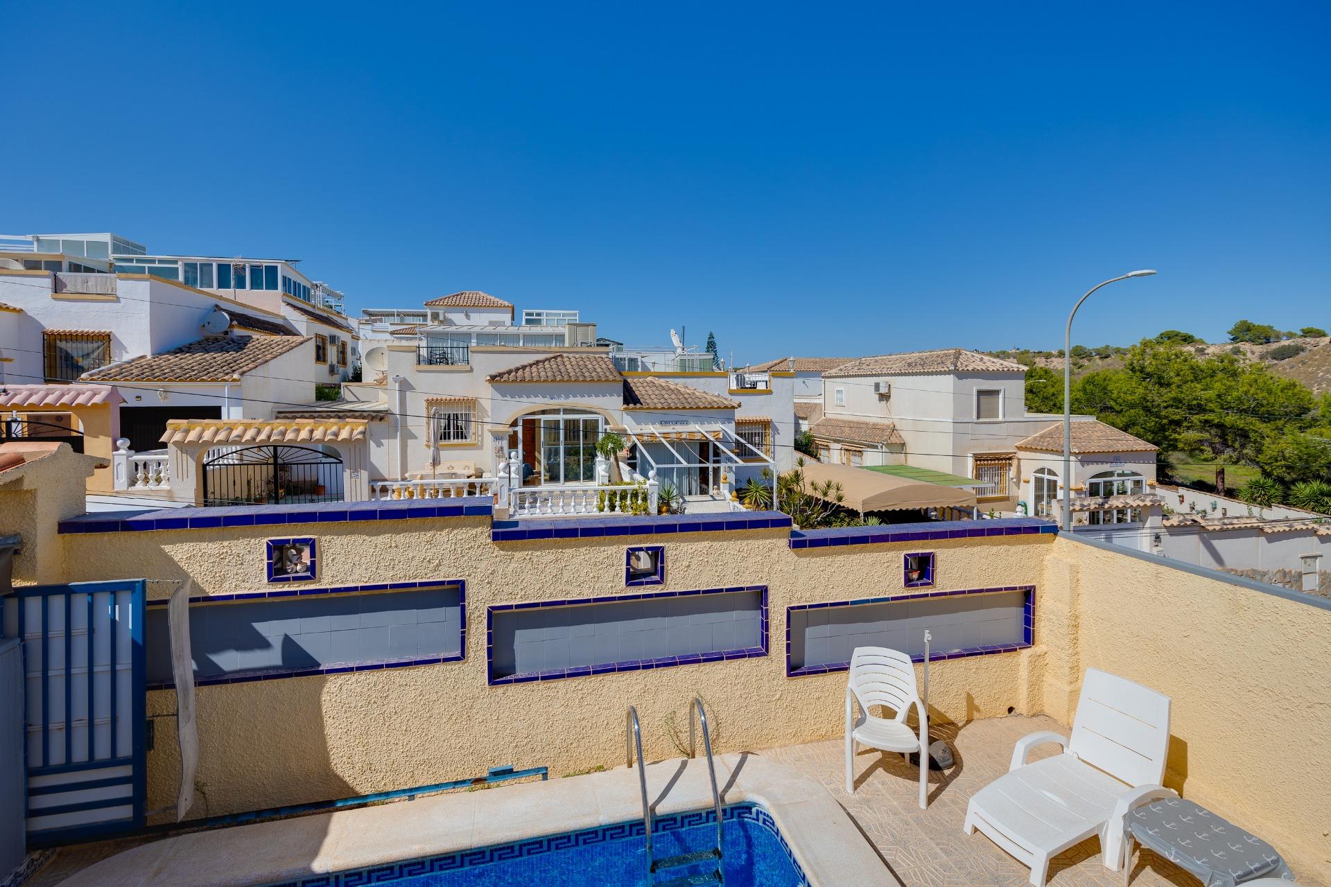 Bathroom in villa for sale in San Fulgencio