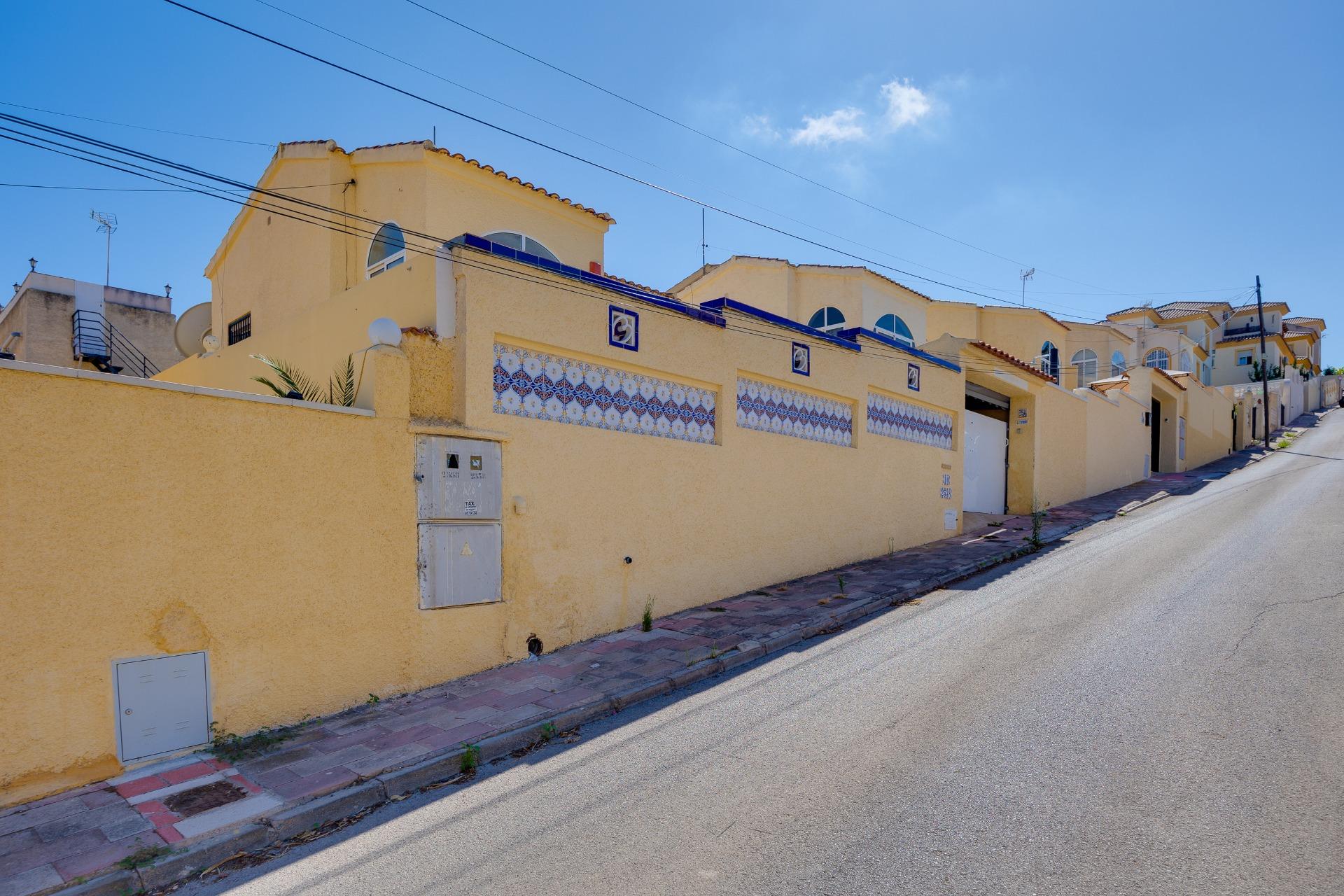 Dining area in villa for sale in San Fulgencio