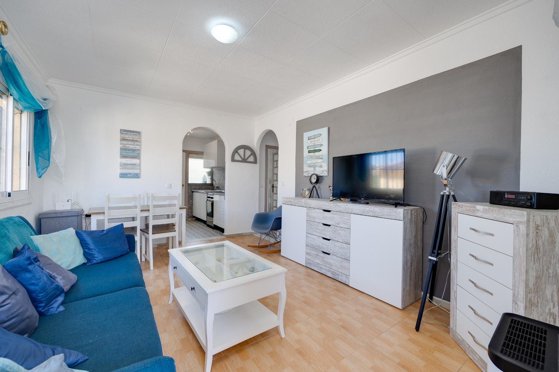 Terrace in villa for sale in San Fulgencio