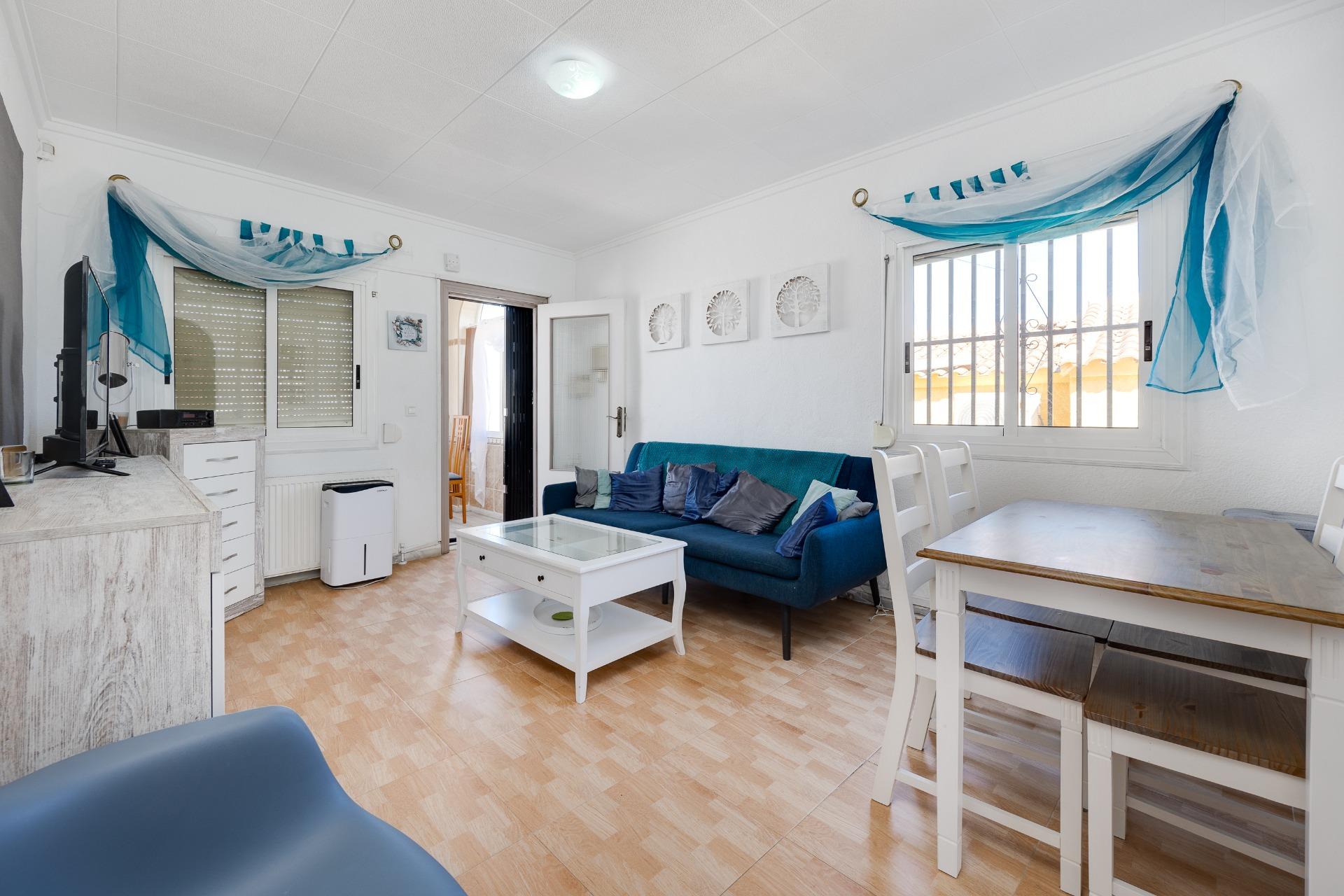 Bedroom in villa for sale in San Fulgencio
