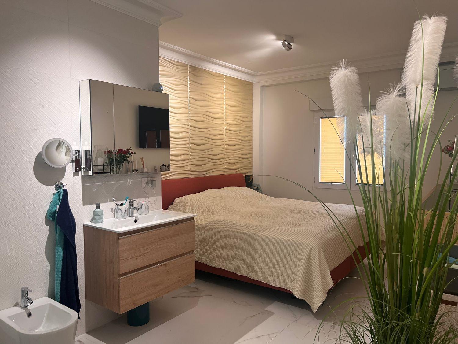 Master bedroom in apartment for sale in Torrevieja
