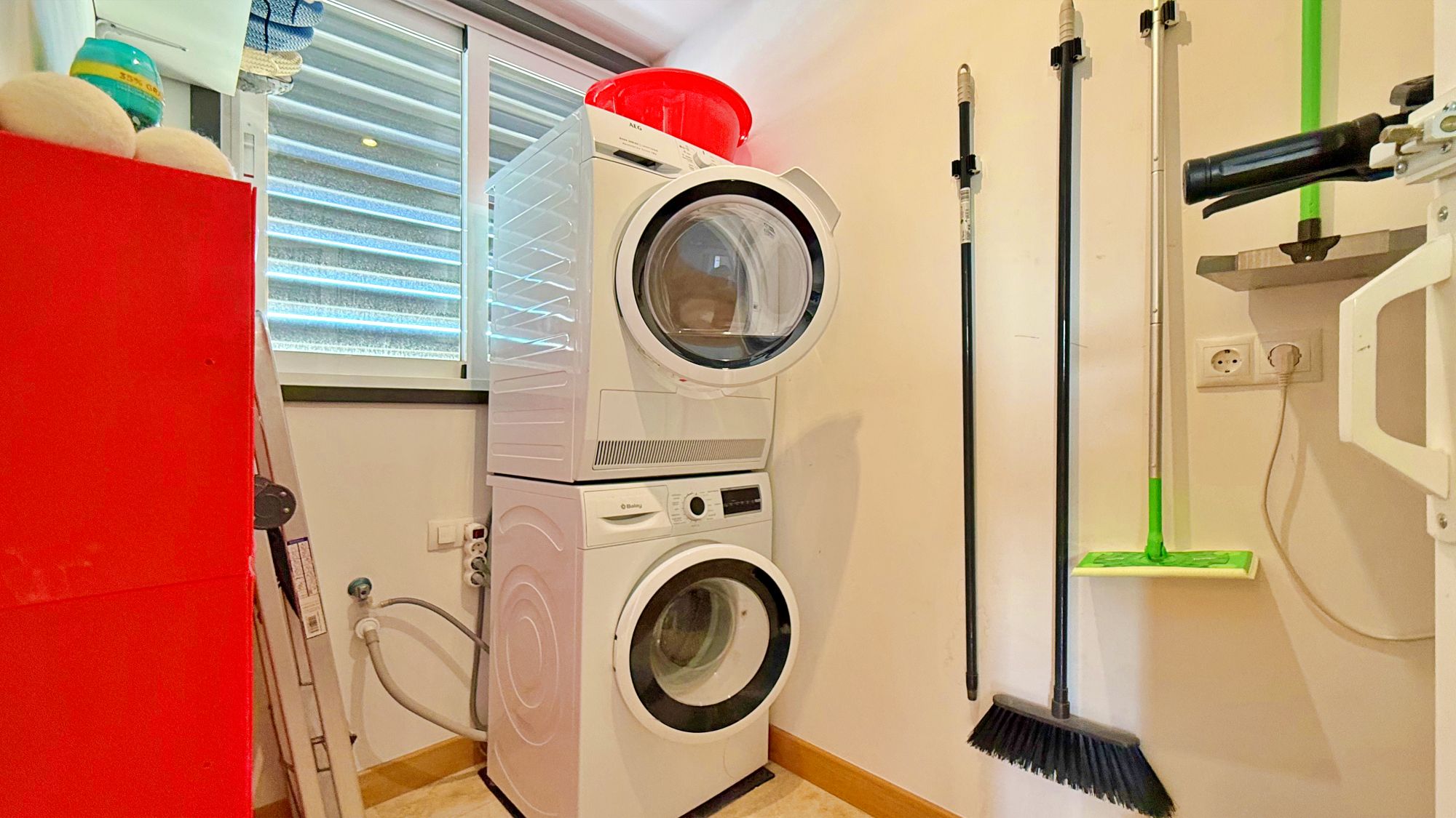 Kitchen in apartment for sale in Orihuela Costa