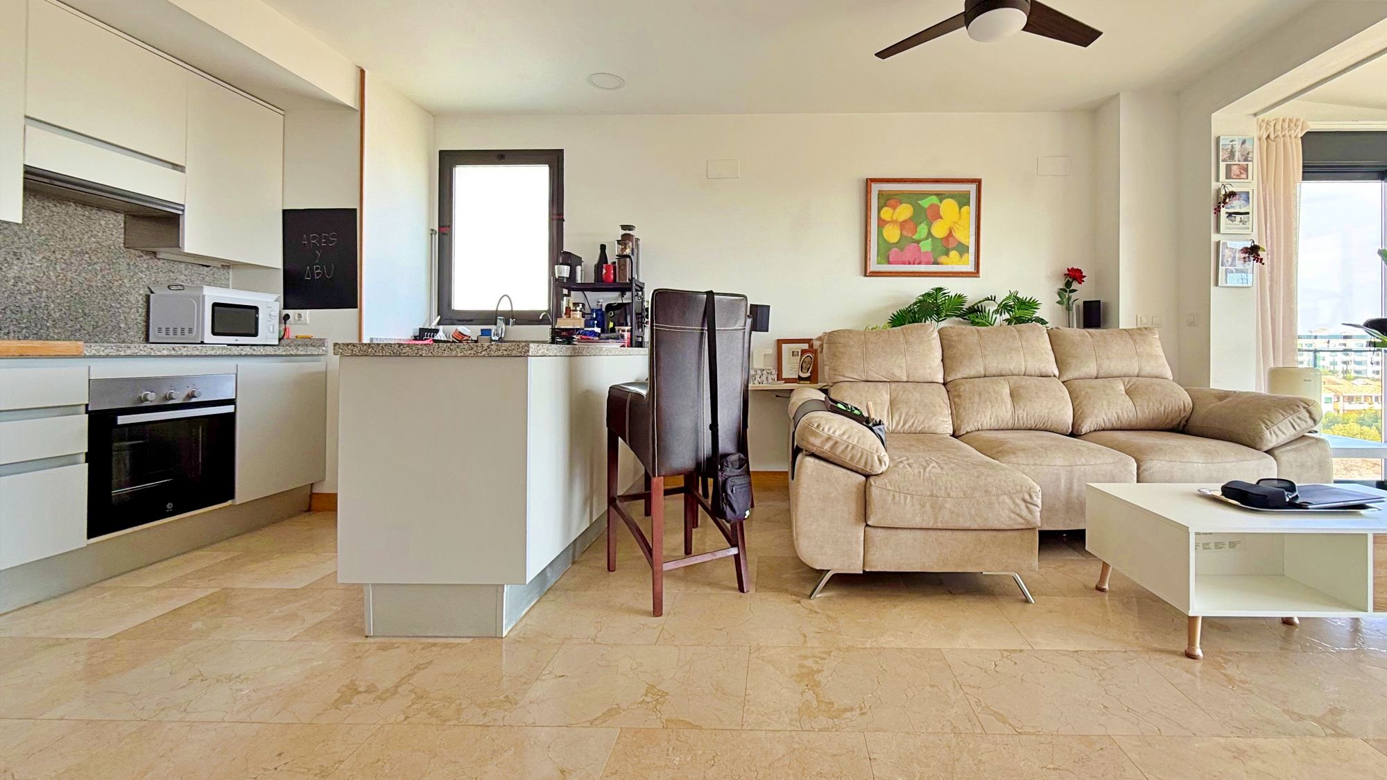 Dining area in apartment for sale in Orihuela Costa
