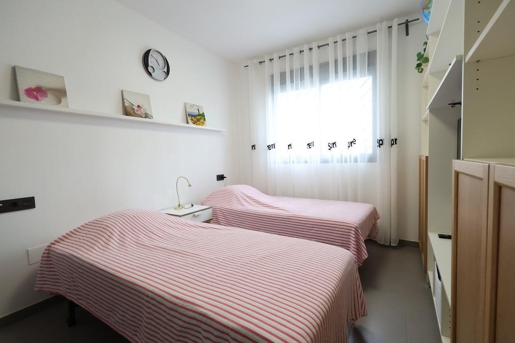 Dining area in bungalow for sale in Orihuela Costa