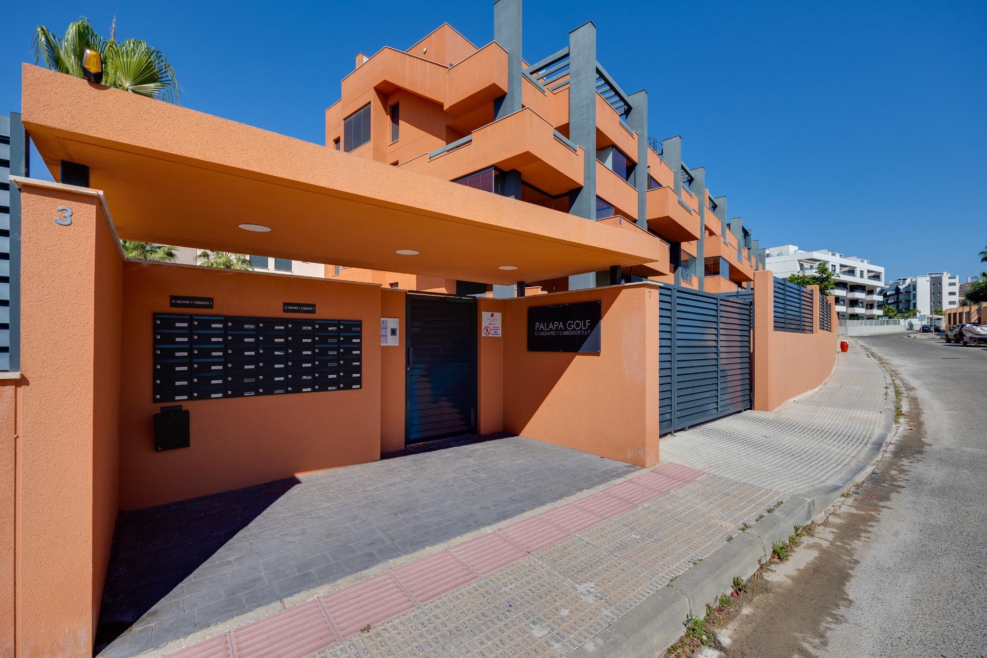 Kitchen in apartment for sale in Orihuela Costa