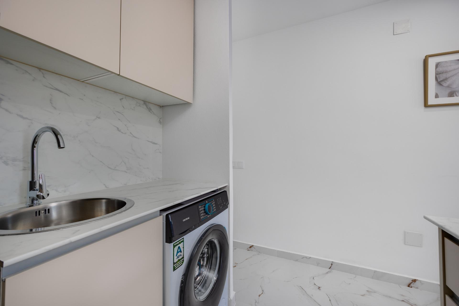 Kitchen in apartment for sale in Torrevieja