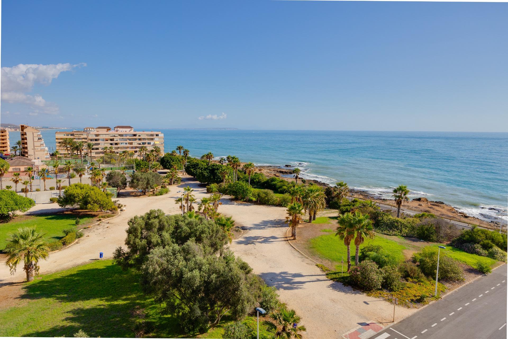 Garden in apartment for sale in Torrevieja