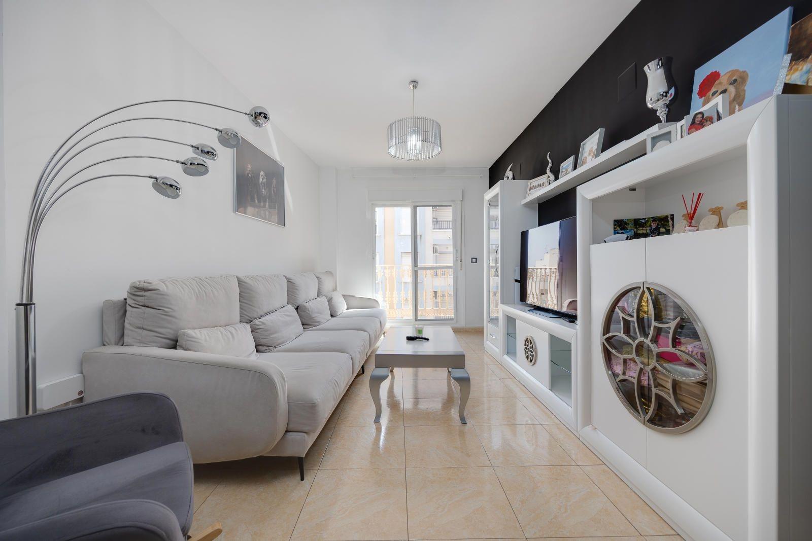 Living room in apartment for sale in Torrevieja