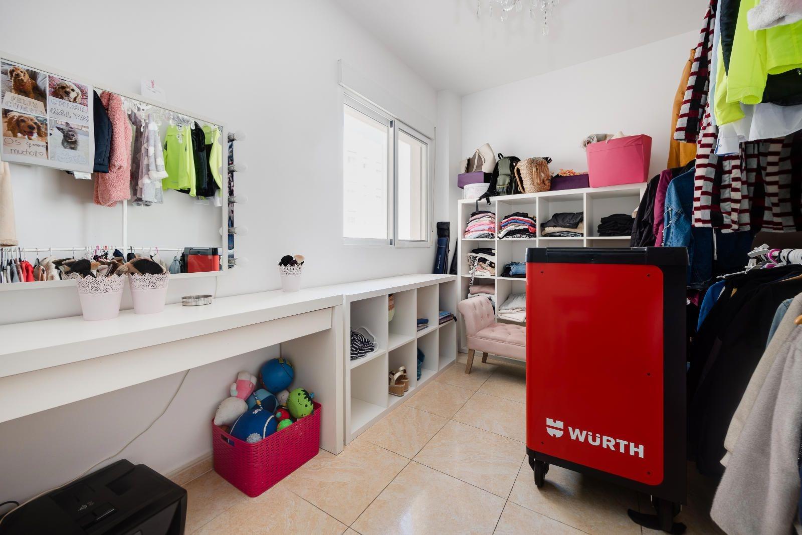 Bathroom in apartment for sale in Torrevieja