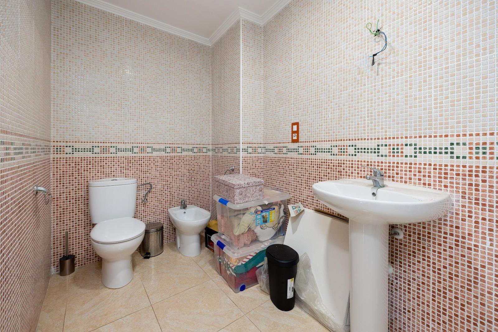 Master bedroom in apartment for sale in Torrevieja