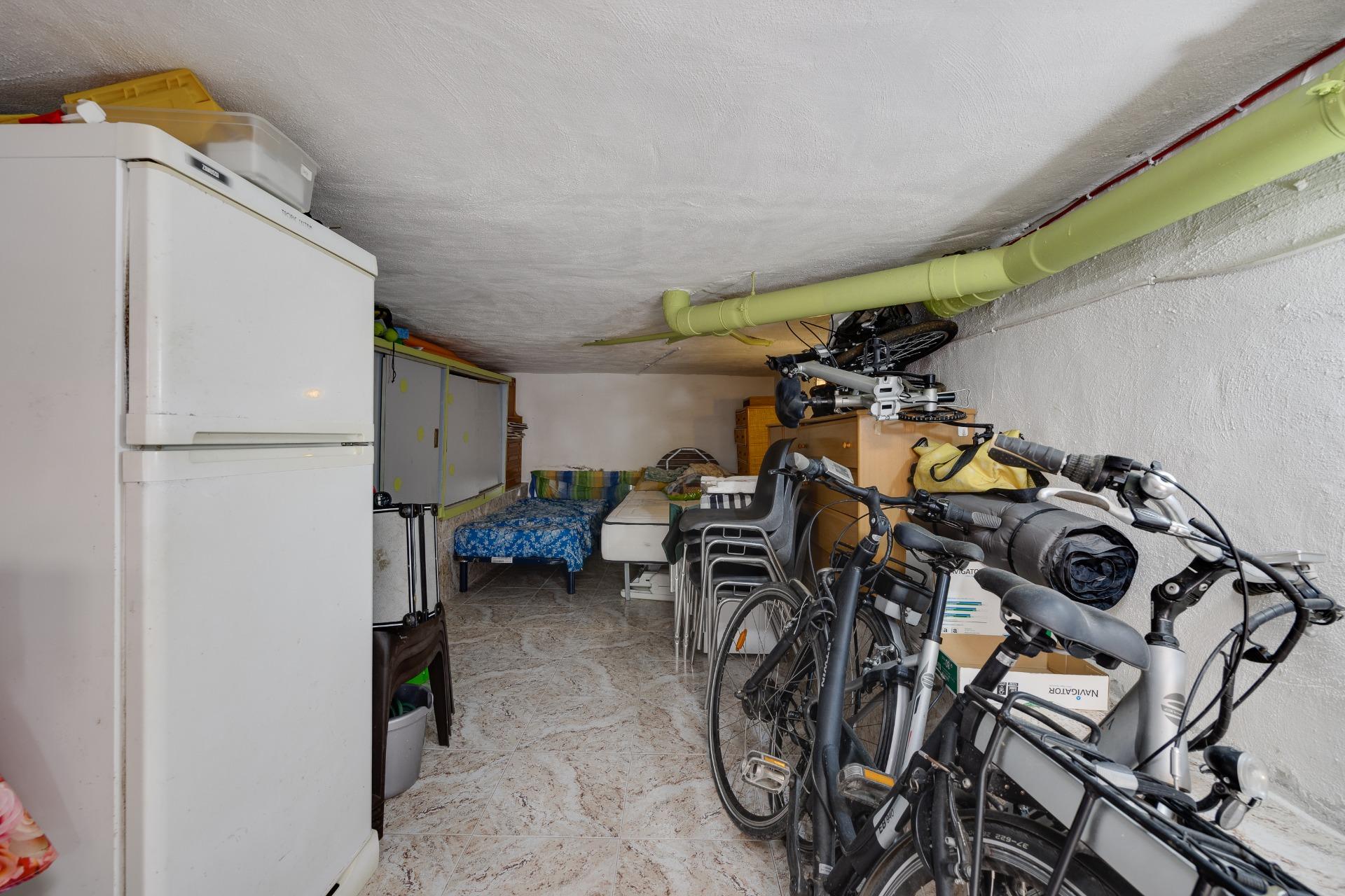 Bathroom in bungalow for sale in Torrevieja