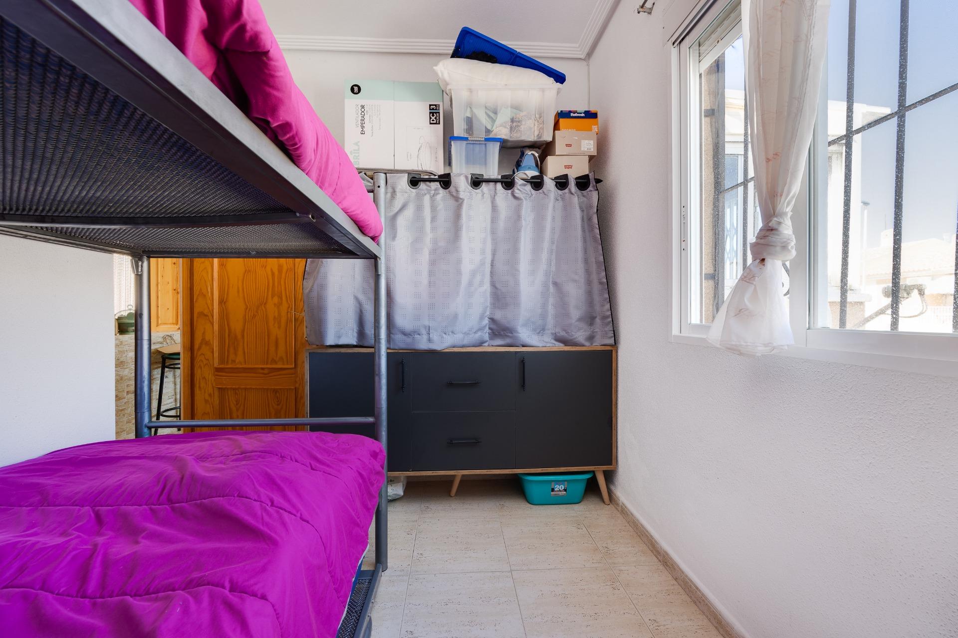 Bedroom in bungalow for sale in Torrevieja