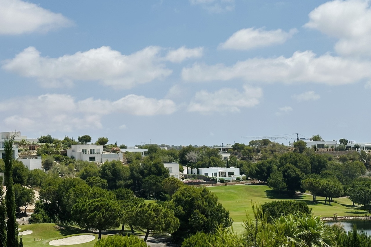 Dining area in villa for sale in Las Colinas Golf