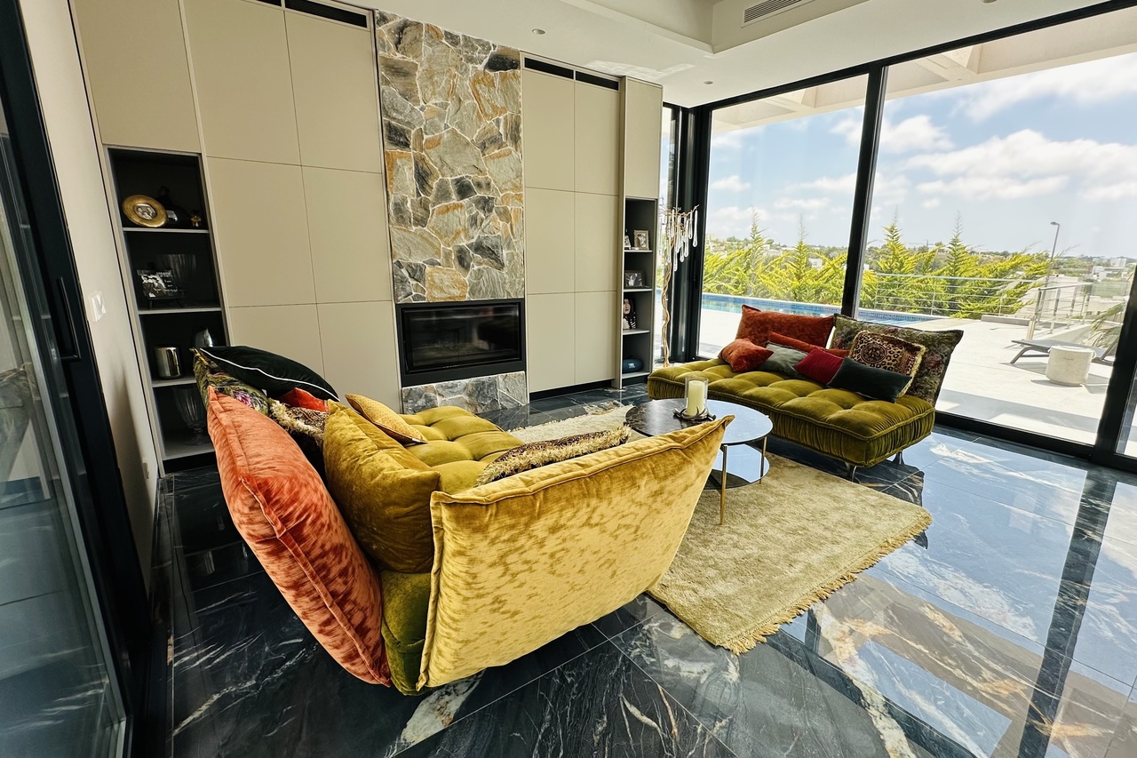 Bedroom in villa for sale in Las Colinas Golf