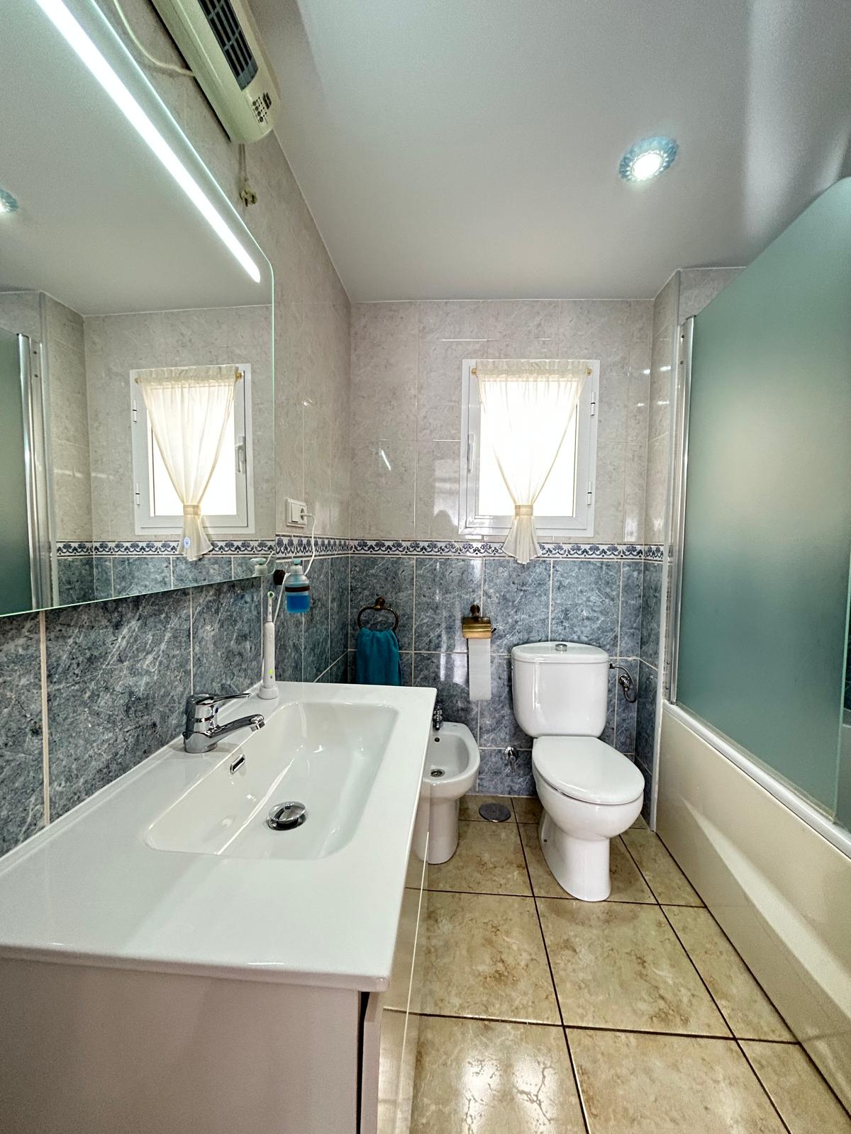 Garden in apartment for sale in Santa Pola