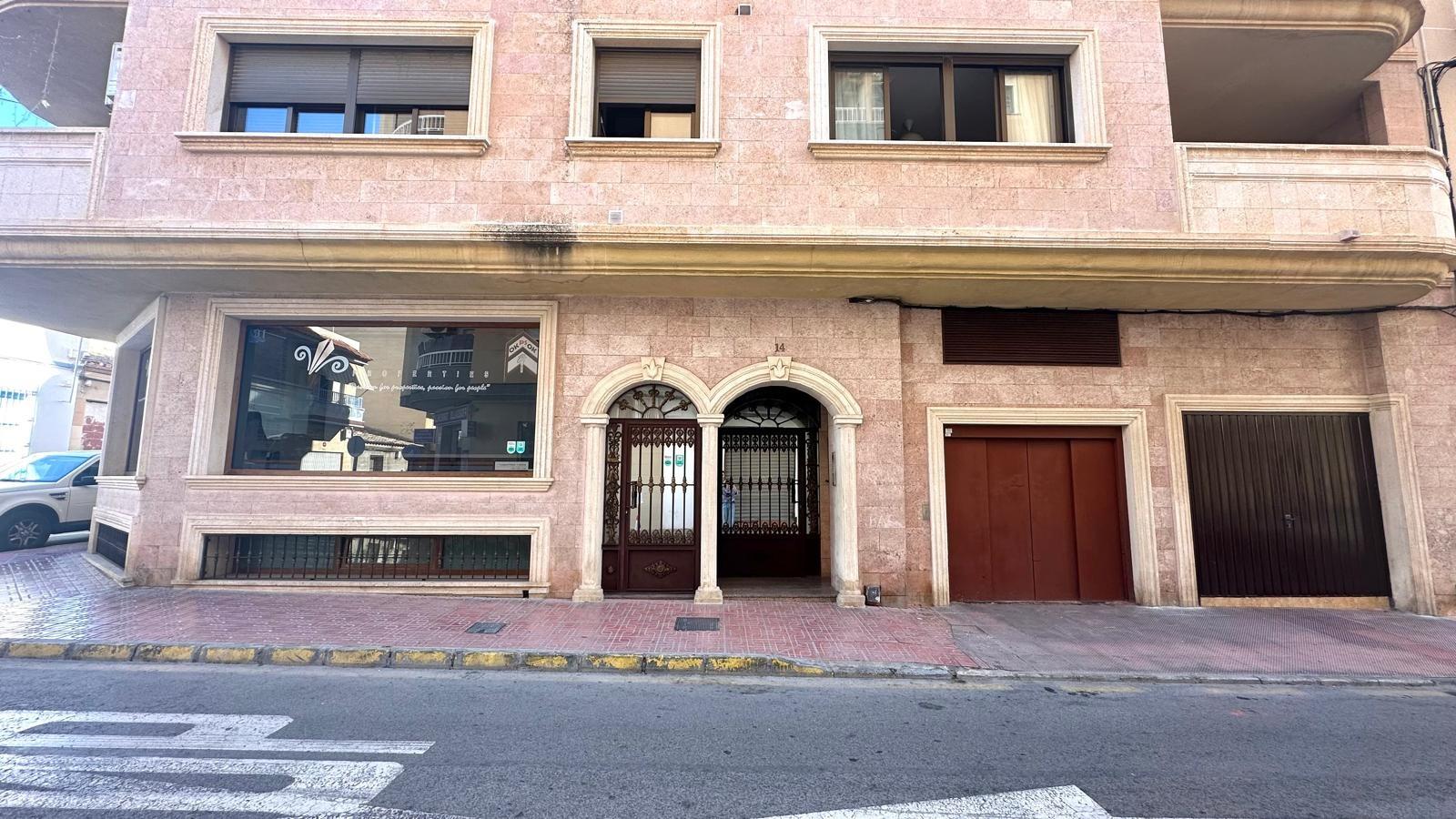 Special Double Penthouse Package for Sale – Exclusive Opportunity in the Heart of the City We are pr