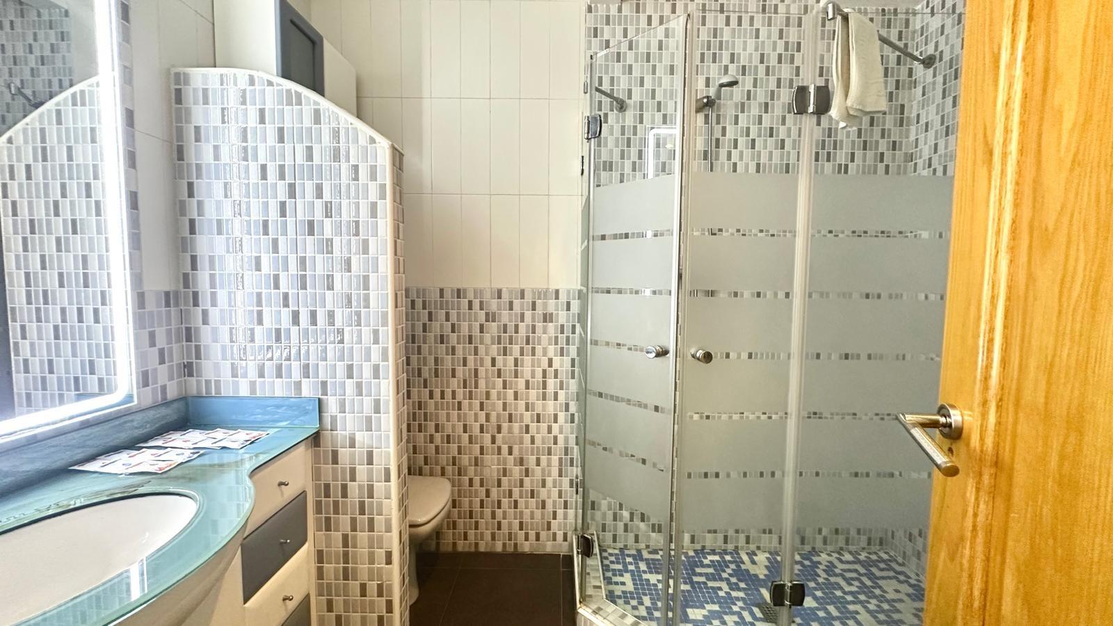 Bathroom in penthouse for sale in Torrevieja