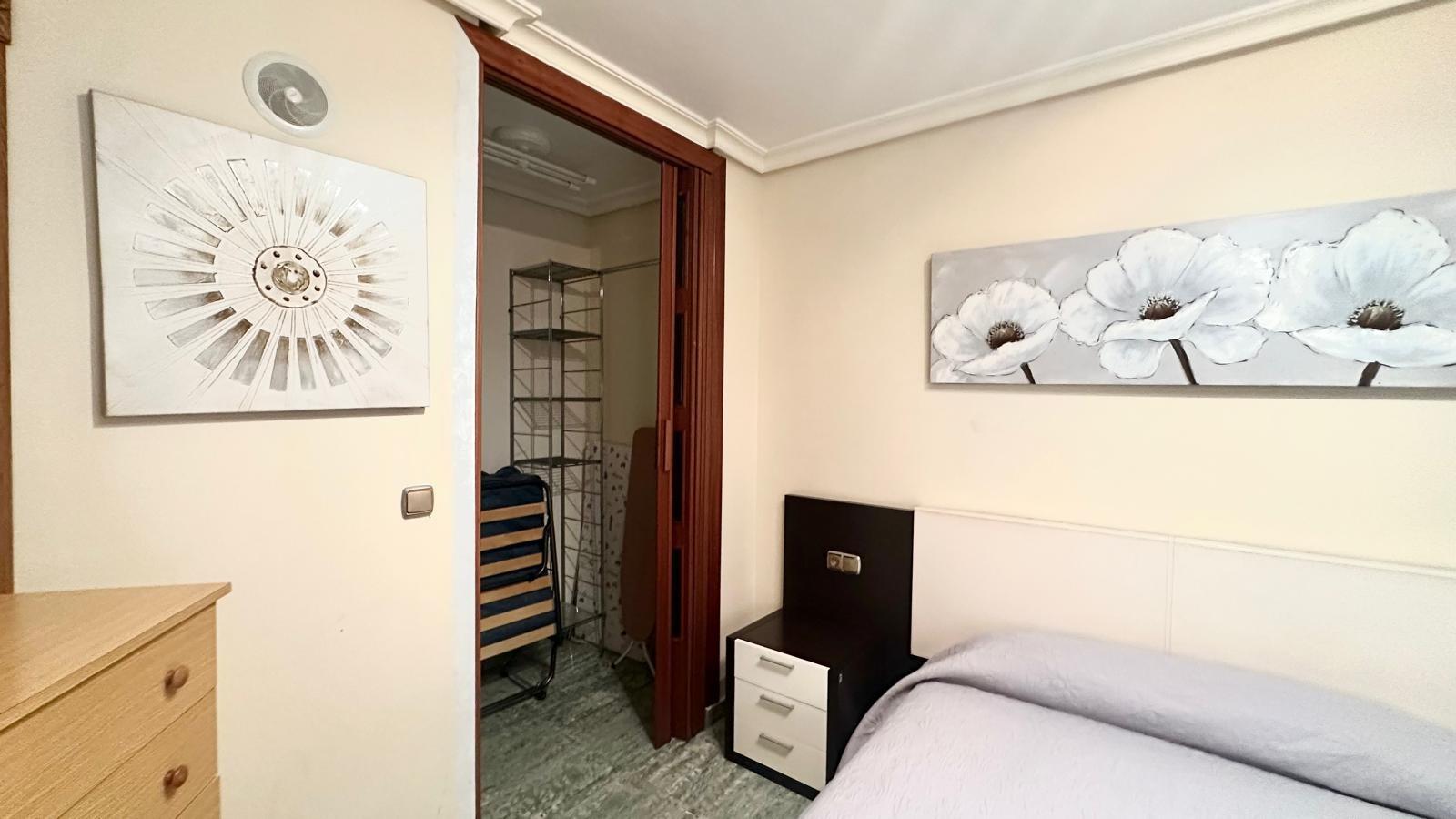 Master bedroom in penthouse for sale in Torrevieja
