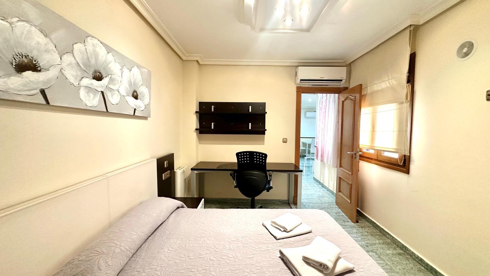 Bathroom in penthouse for sale in Torrevieja