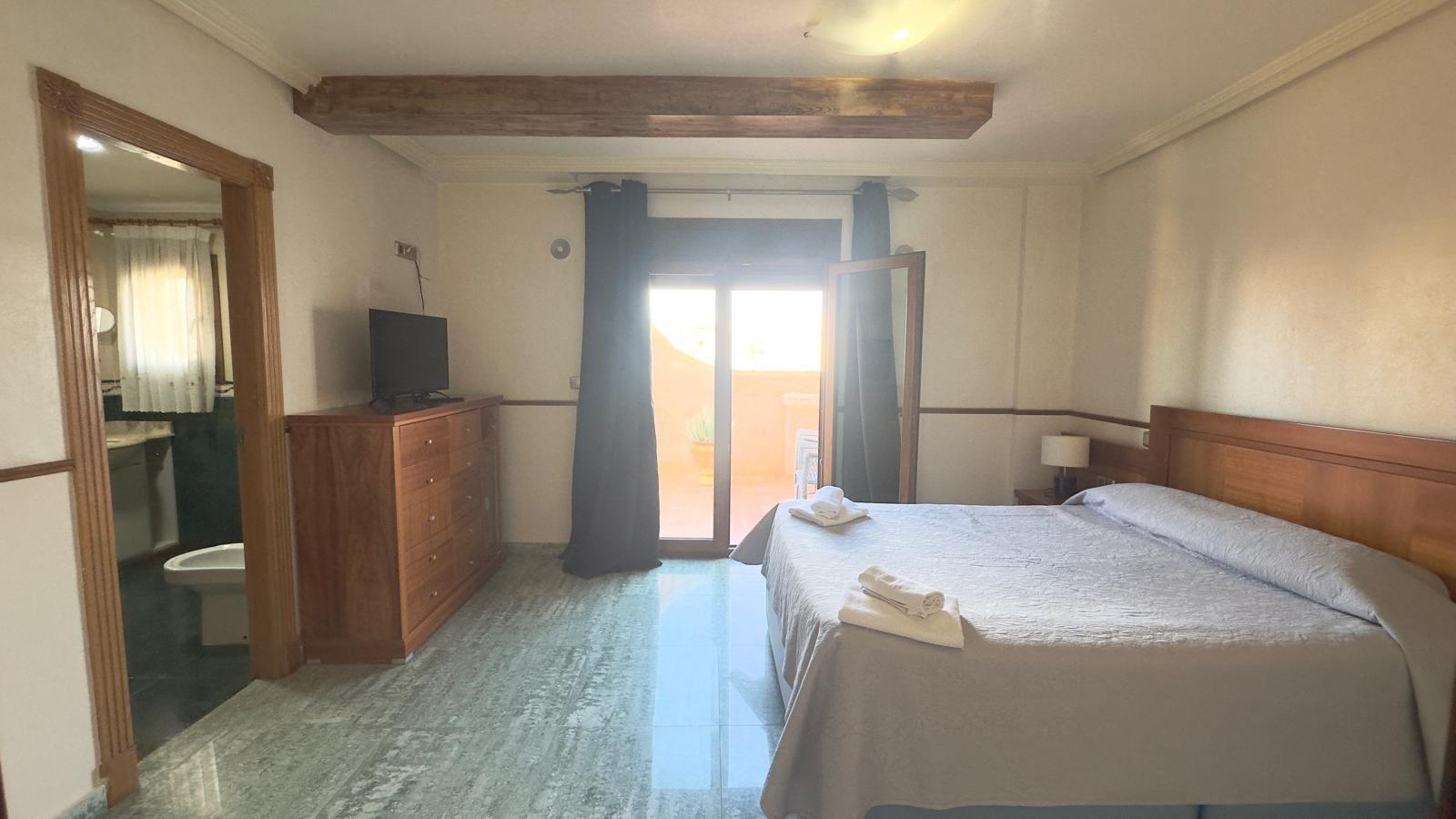Garden in penthouse for sale in Torrevieja