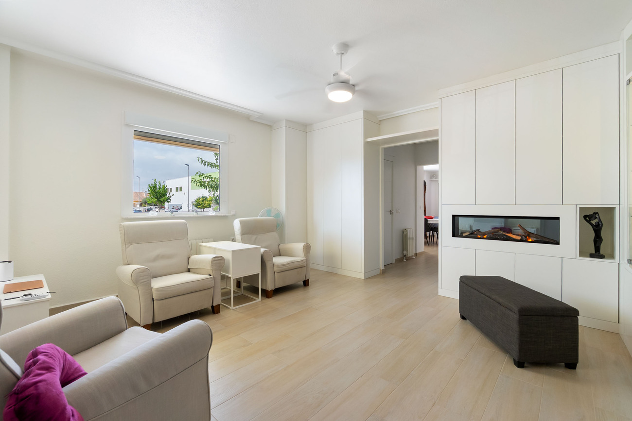 Garden in villa for sale in Torre de La Horadada