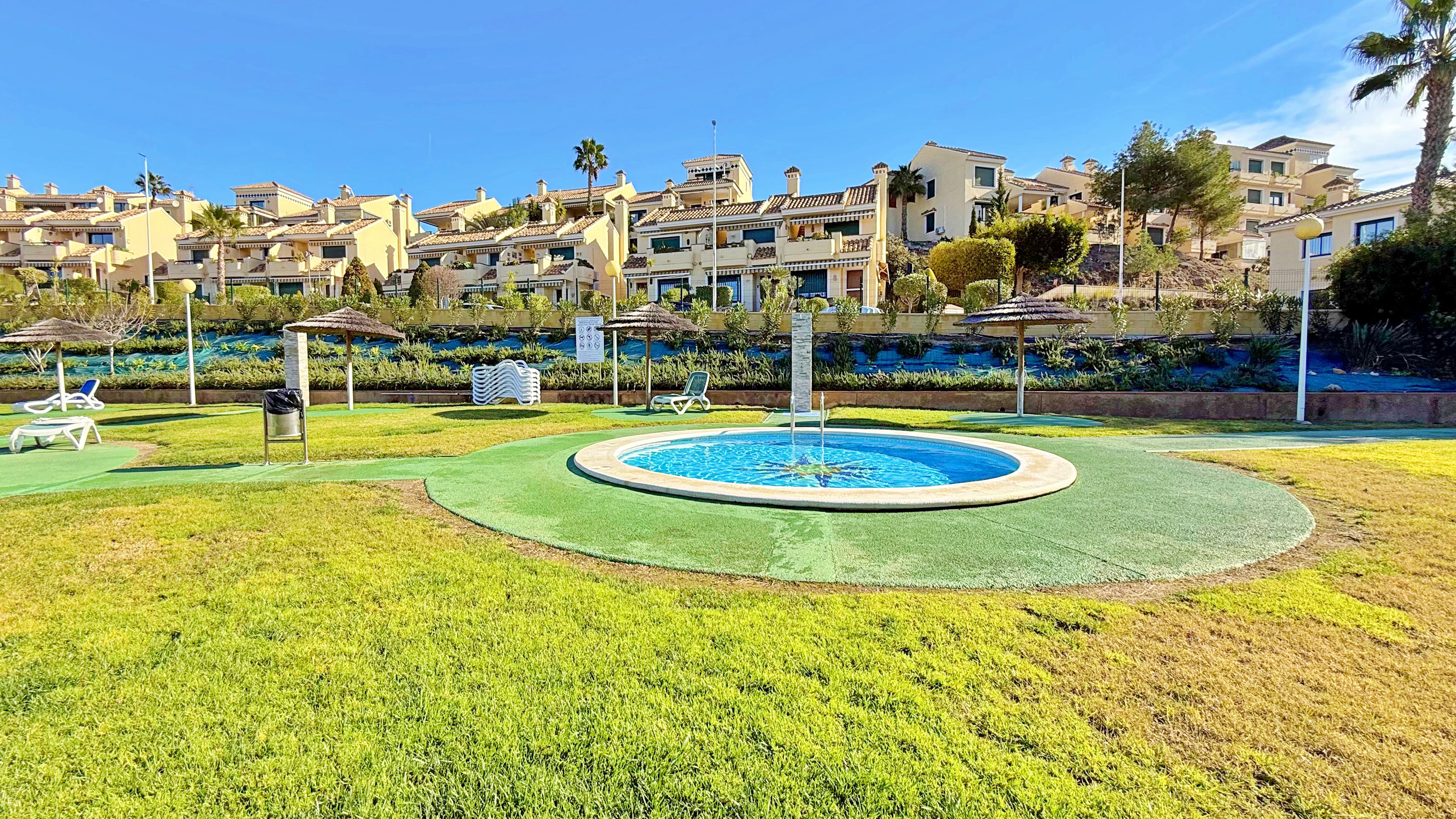 Garden in terraced for sale in Orihuela