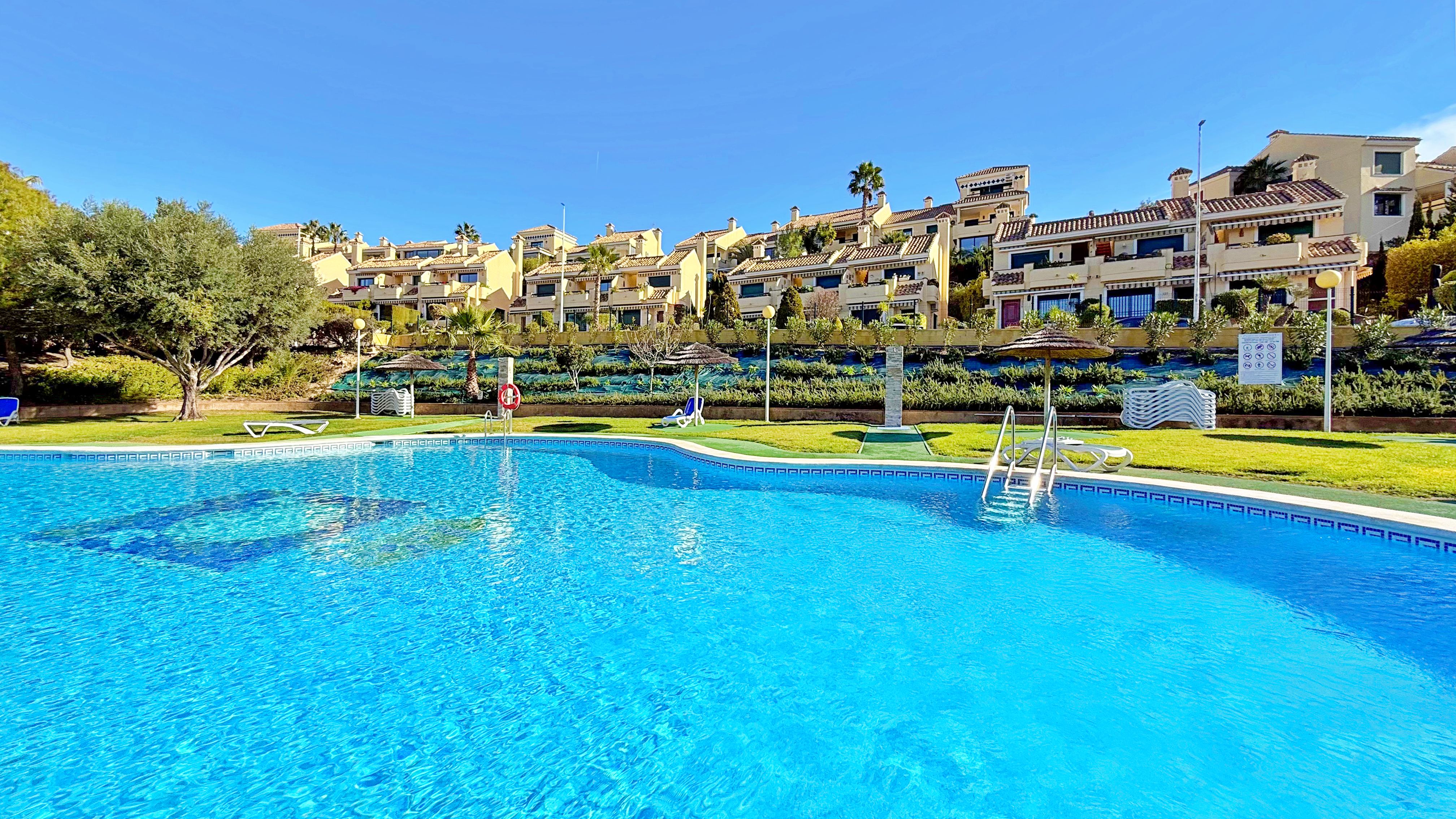 Dining area in terraced for sale in Orihuela