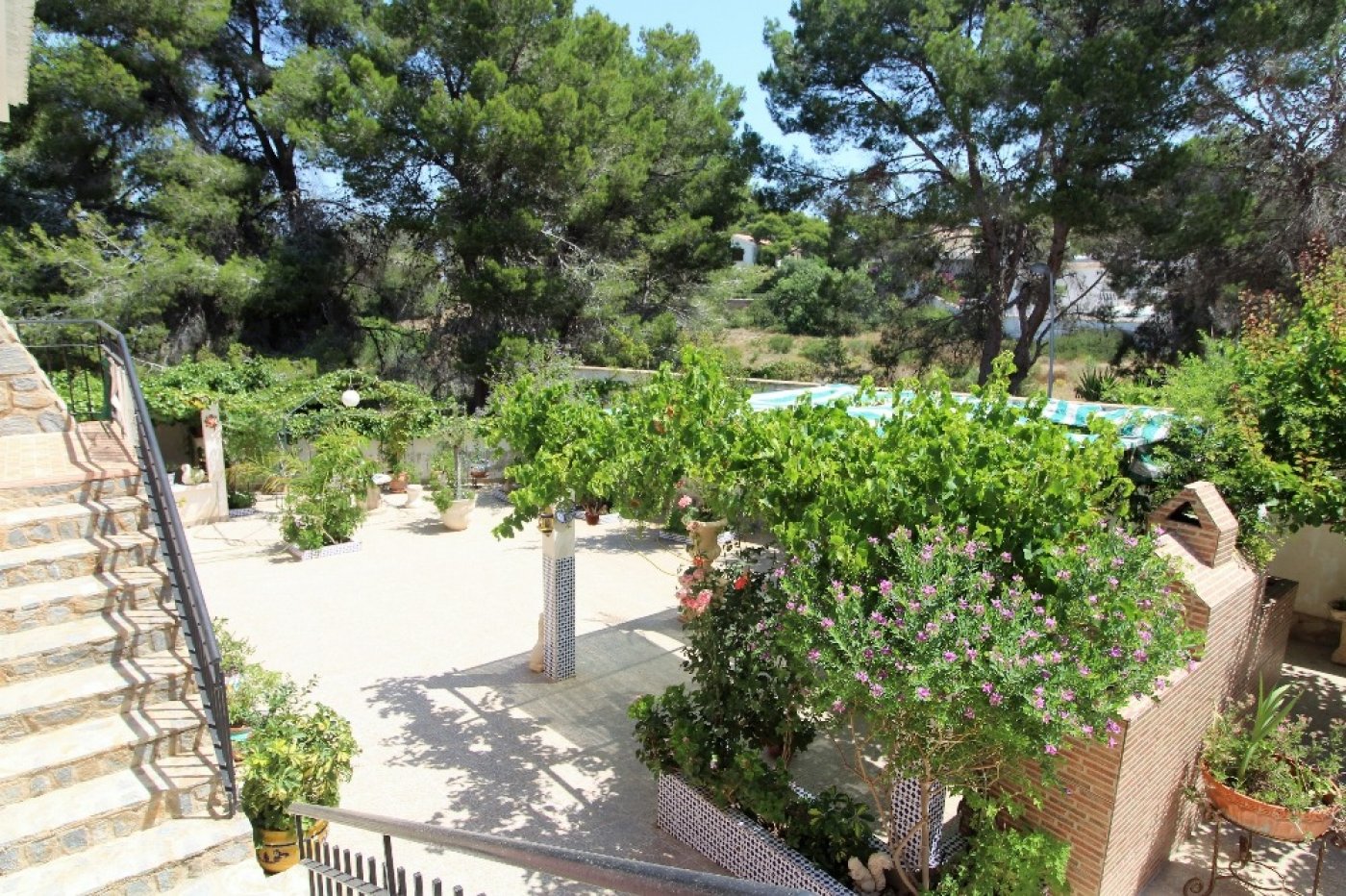 Terrace in villa for sale in Torrevieja