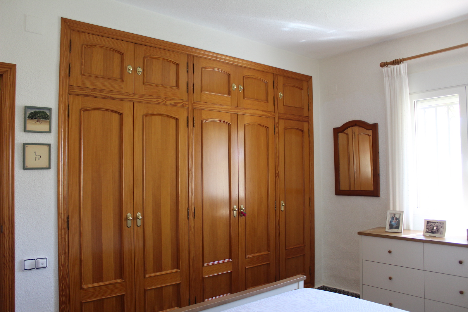 Living room in villa for sale in L'Eliana