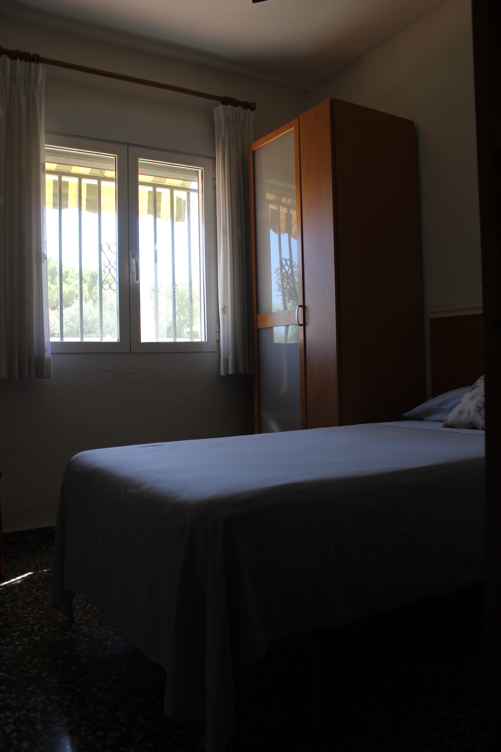 Master bedroom in villa for sale in L'Eliana