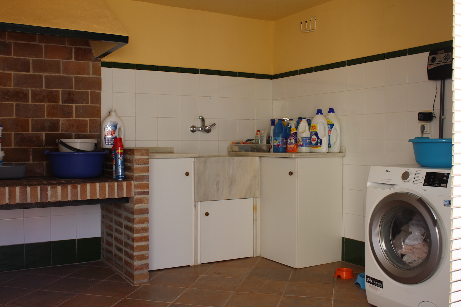 Dining area in villa for sale in L'Eliana