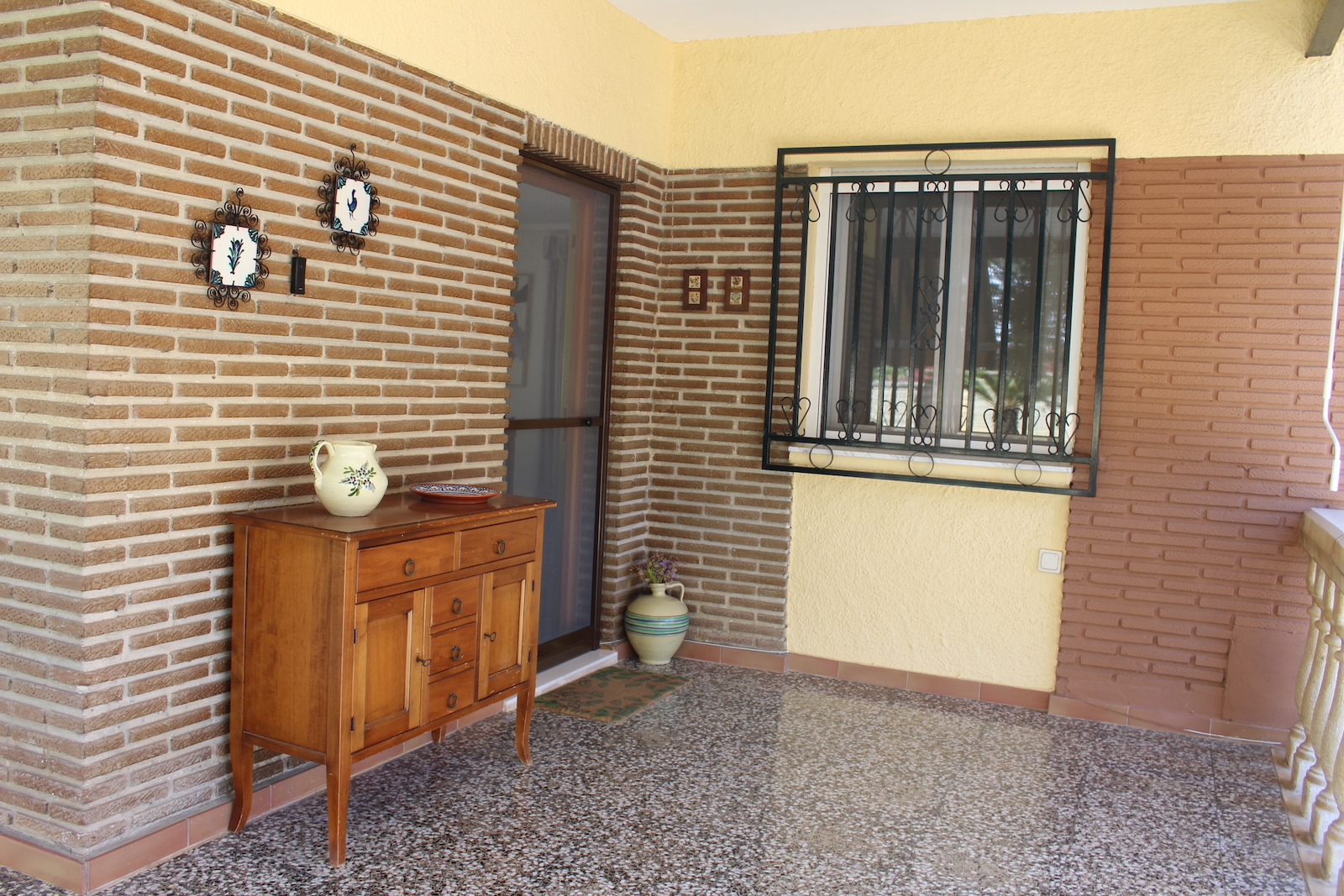 Master bedroom in villa for sale in L'Eliana
