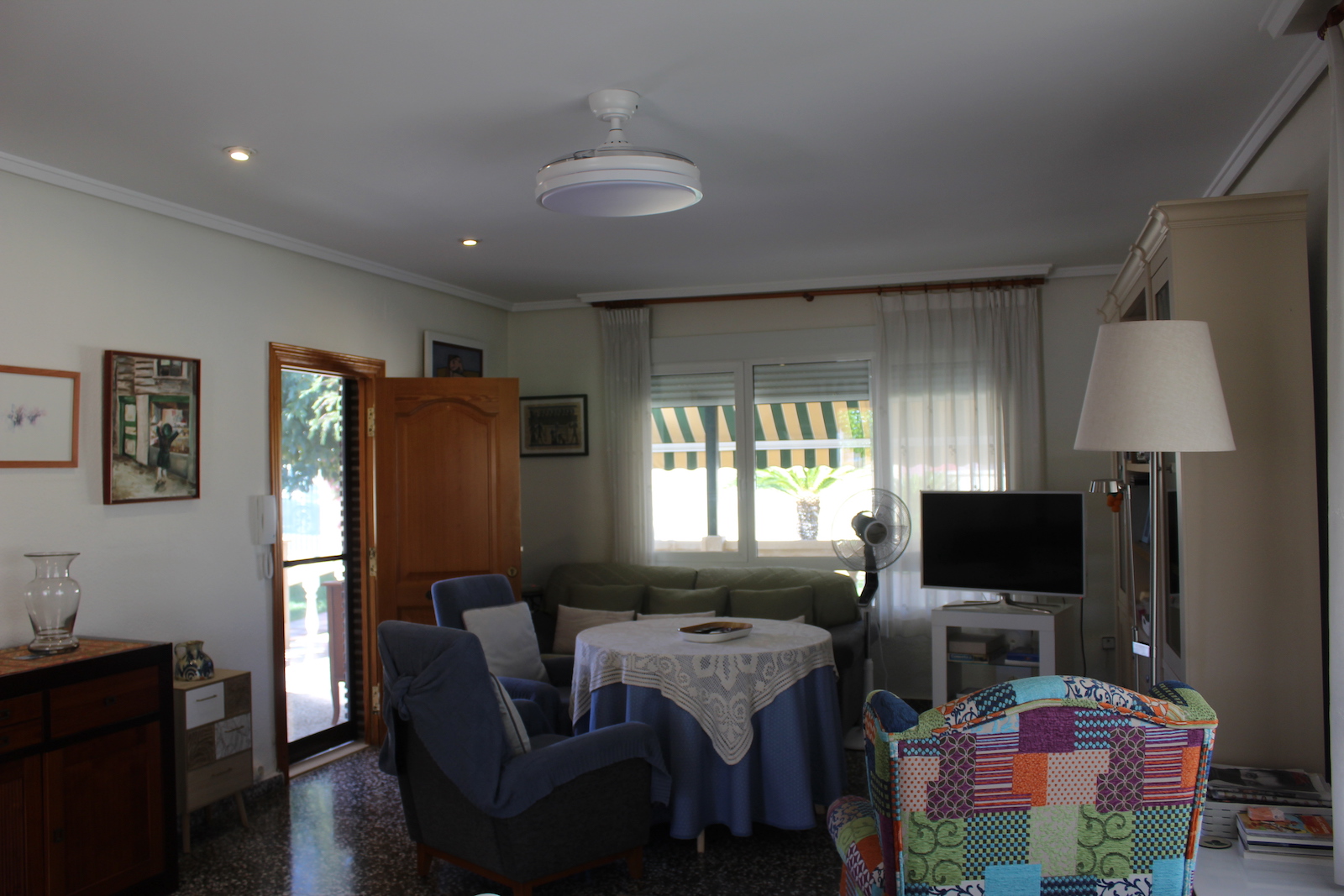 Terrace in villa for sale in L'Eliana