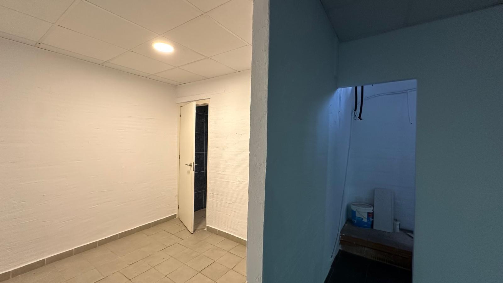 Pool area in commercial for sale in Torrevieja