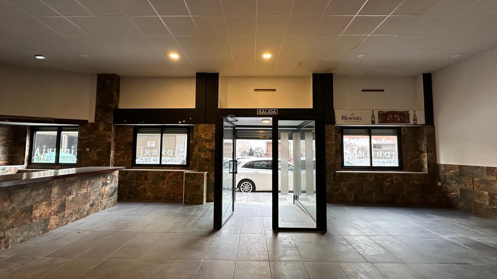 Pool area in commercial for sale in Torrevieja