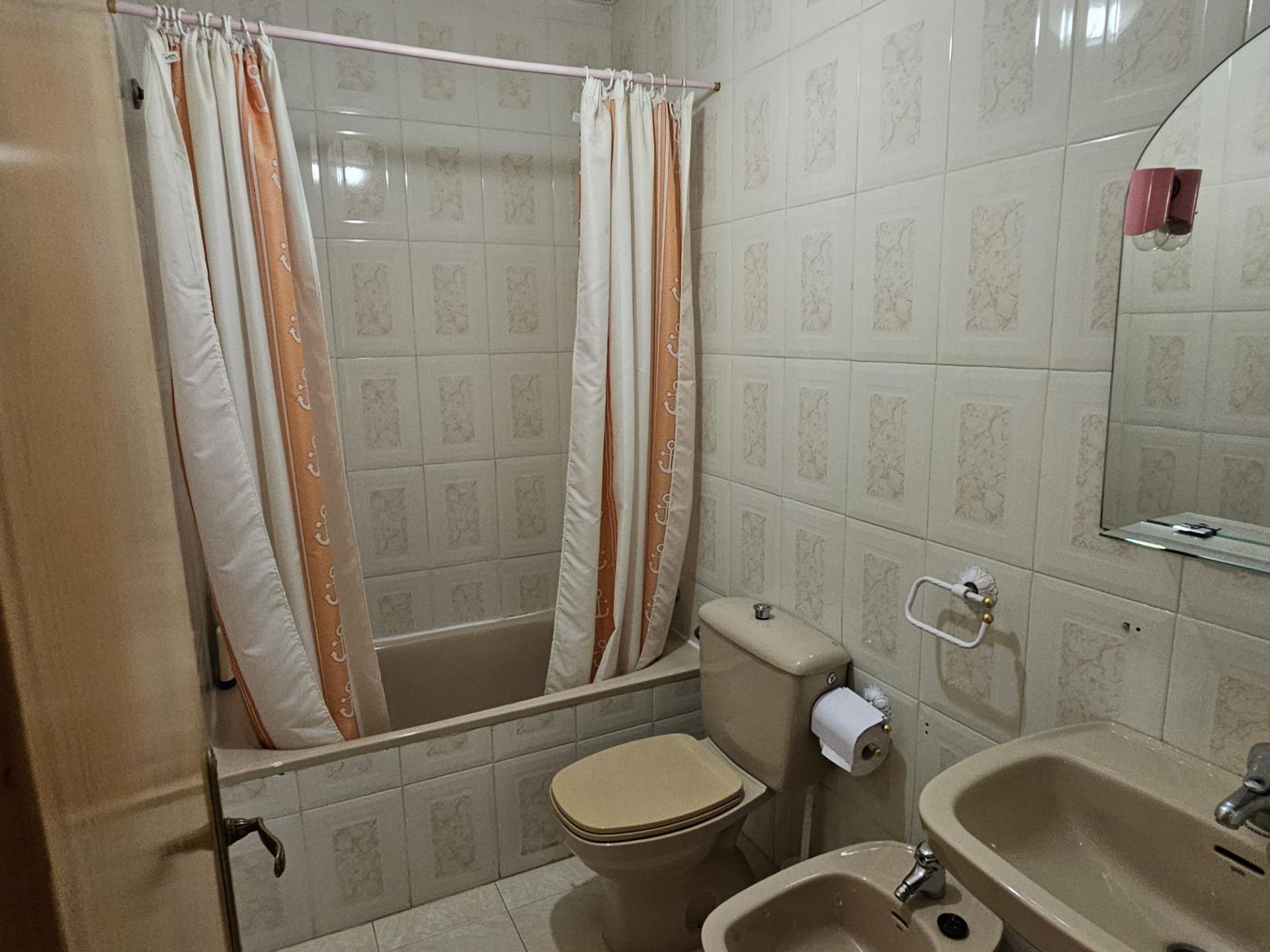 Bedroom in terraced for sale in Torrevieja