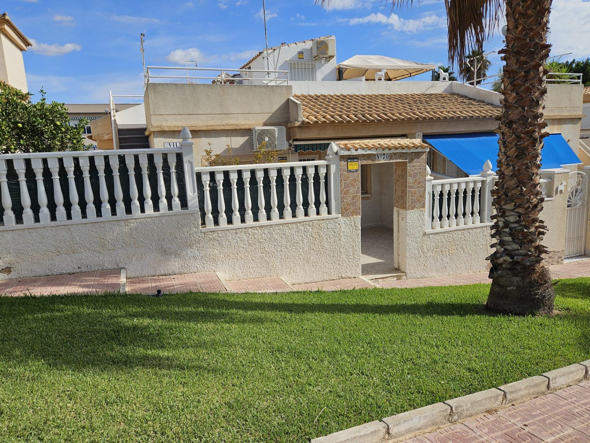 Garden in terraced for sale in Torrevieja