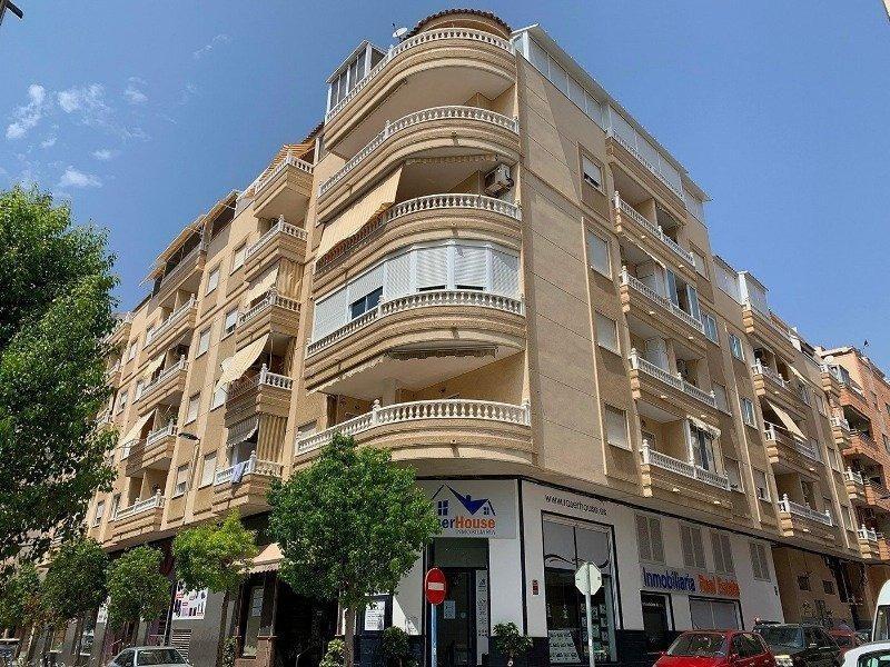 Garden in apartment for sale in Torrevieja