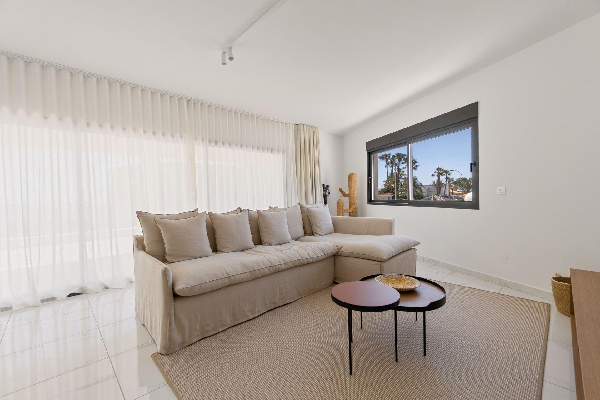 Exterior view in villa for sale in Torrevieja