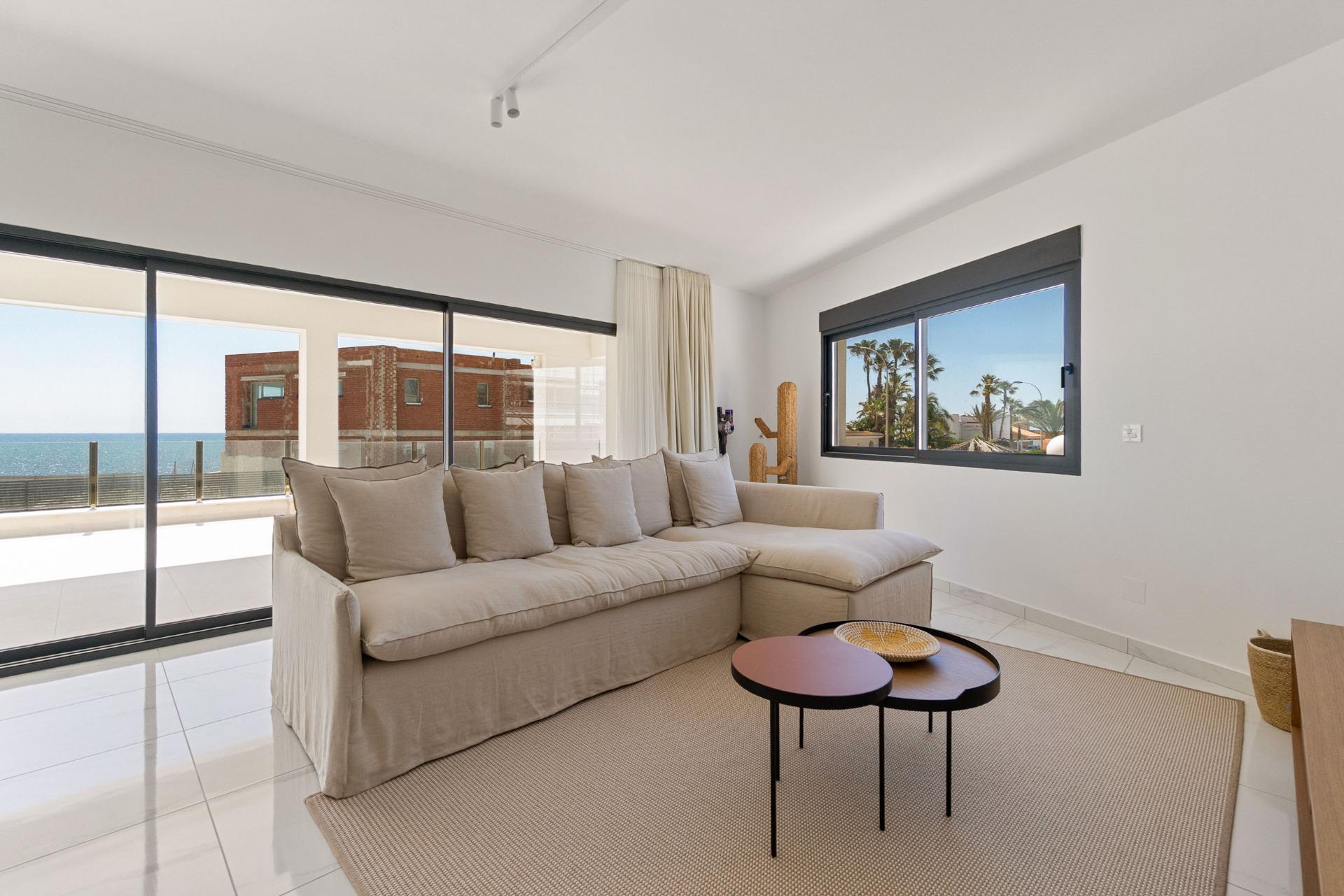 Living room in villa for sale in Torrevieja