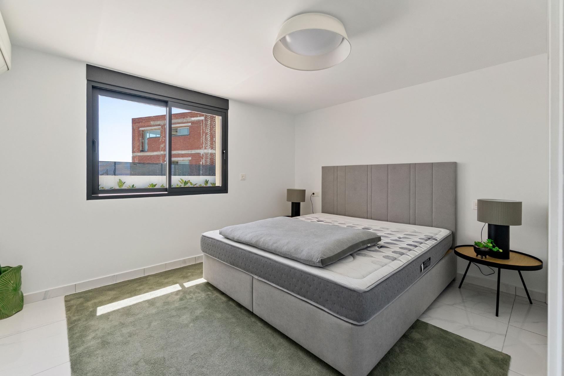 Bedroom in villa for sale in Torrevieja