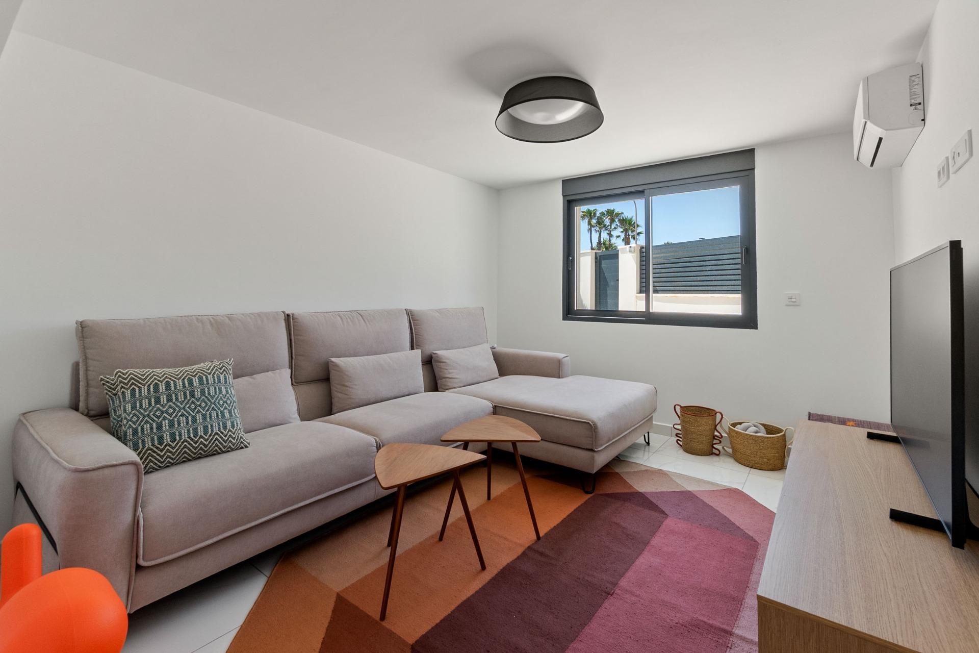Exterior view in villa for sale in Torrevieja