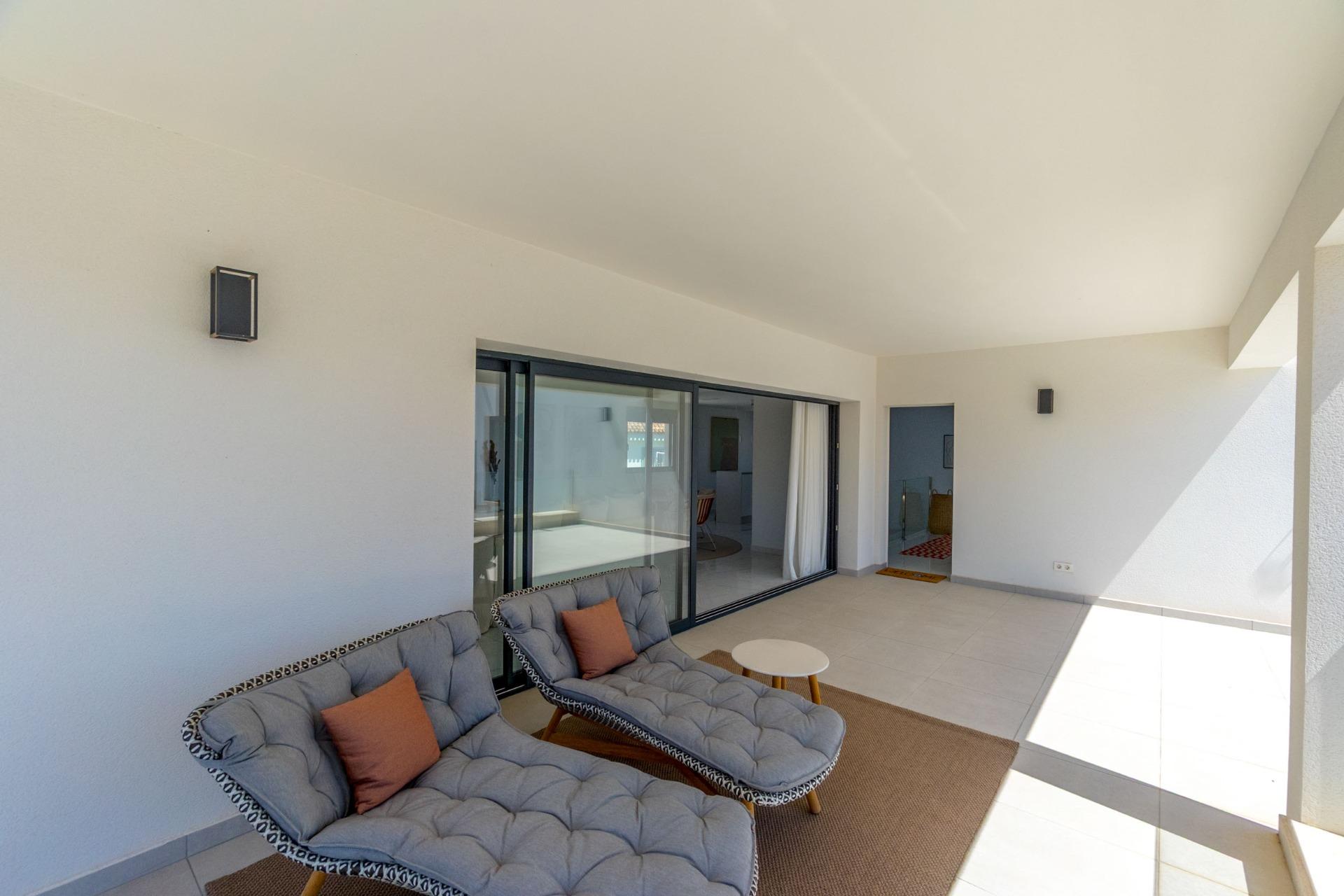 Terrace in villa for sale in Torrevieja