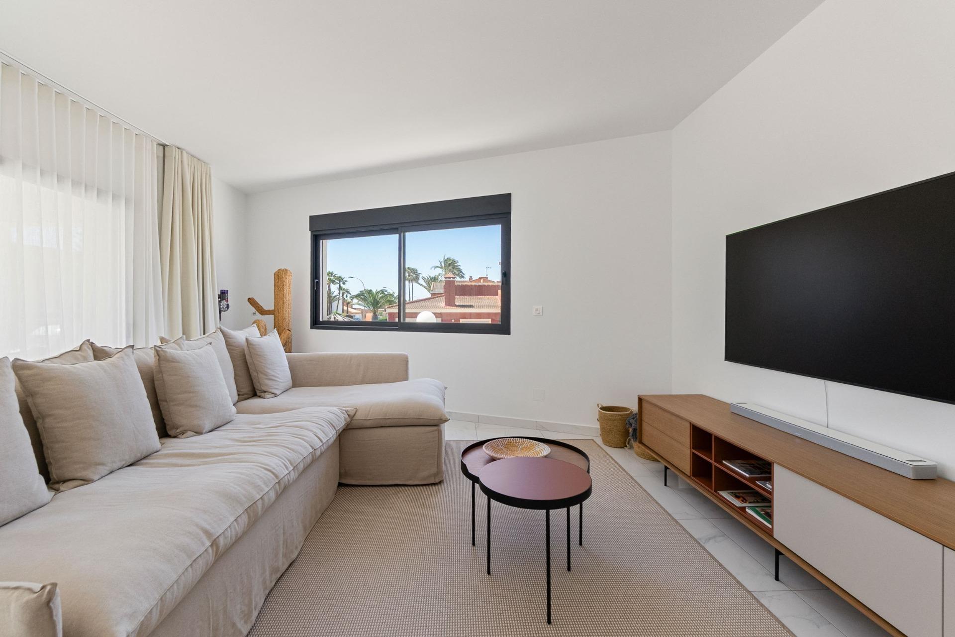 Garden in villa for sale in Torrevieja